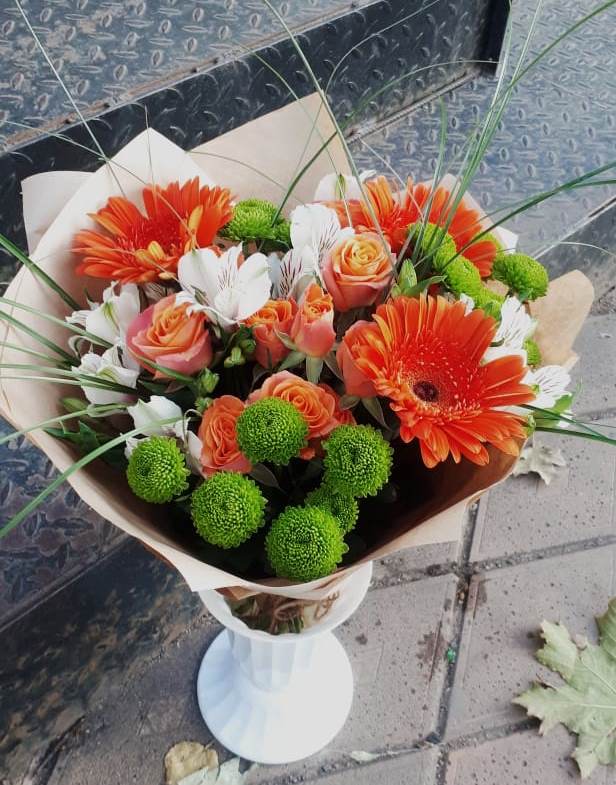 Букет цветов из: Герберы, Хризантемы, Альстромерии и Розы в Преображенской