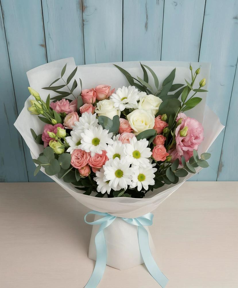 Букет цветов из: Розы, Лизиантусы и Хризантемы в Преображенской