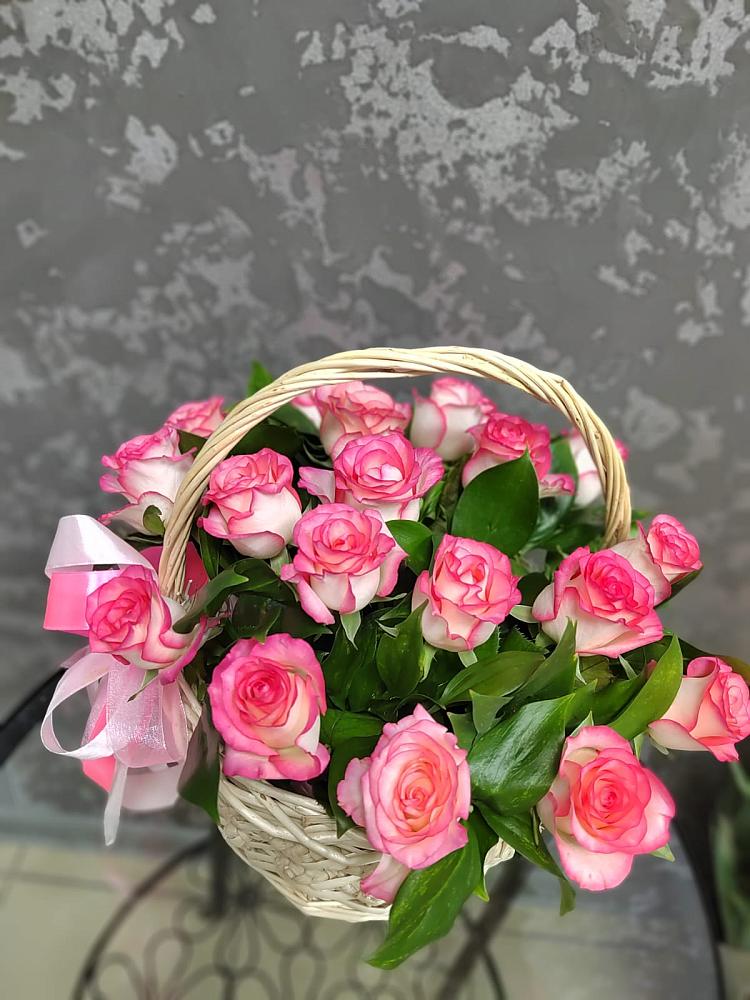 Цветочная композиция из Розы в корзине в Преображенской