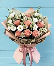 Букет цветов из:  Розы, Альстромерии и Лизиантусы в Преображенской
