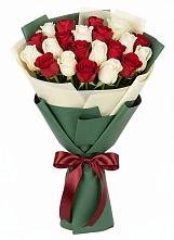 Букет Микс из красных и белых роз #REPLACE_PRED# Преображенской
