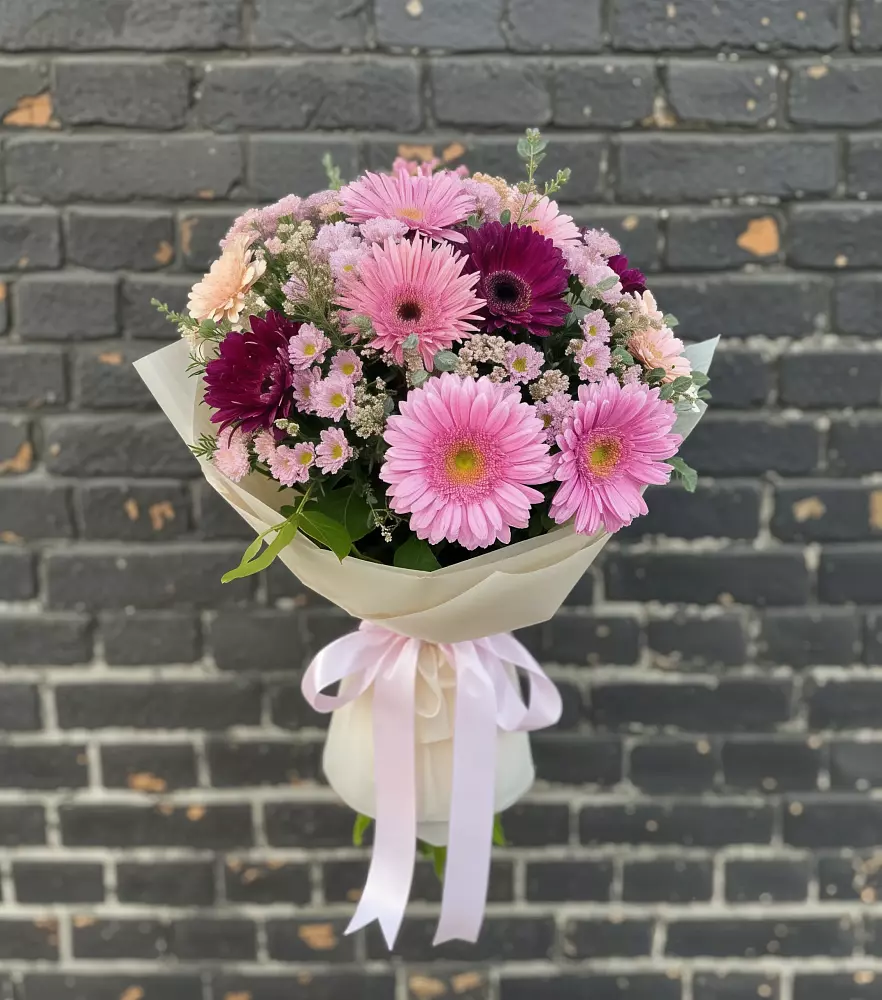 Букет цветов из: Герберы и Хризантемы в Преображенской