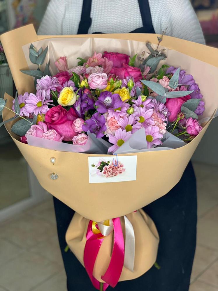 Букет цветов из: Хризантемы, Гвоздики и Альстромерии в Преображенской