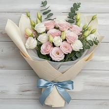 Букет цветов из:  Лизиантусы в Преображенской