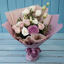 Букет цветов из:  Розы и Лизиантусы в Преображенской