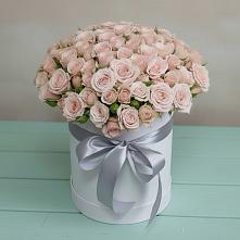 Цветочная композиция из Розы в шляпной коробке в Преображенской