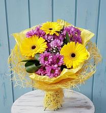 Букет цветов из:  Хризантемы и Герберы в Преображенской