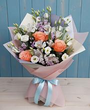 Букет цветов из:  Лизиантусы, Розы, Альстромерии и Гипсофила в Преображенской