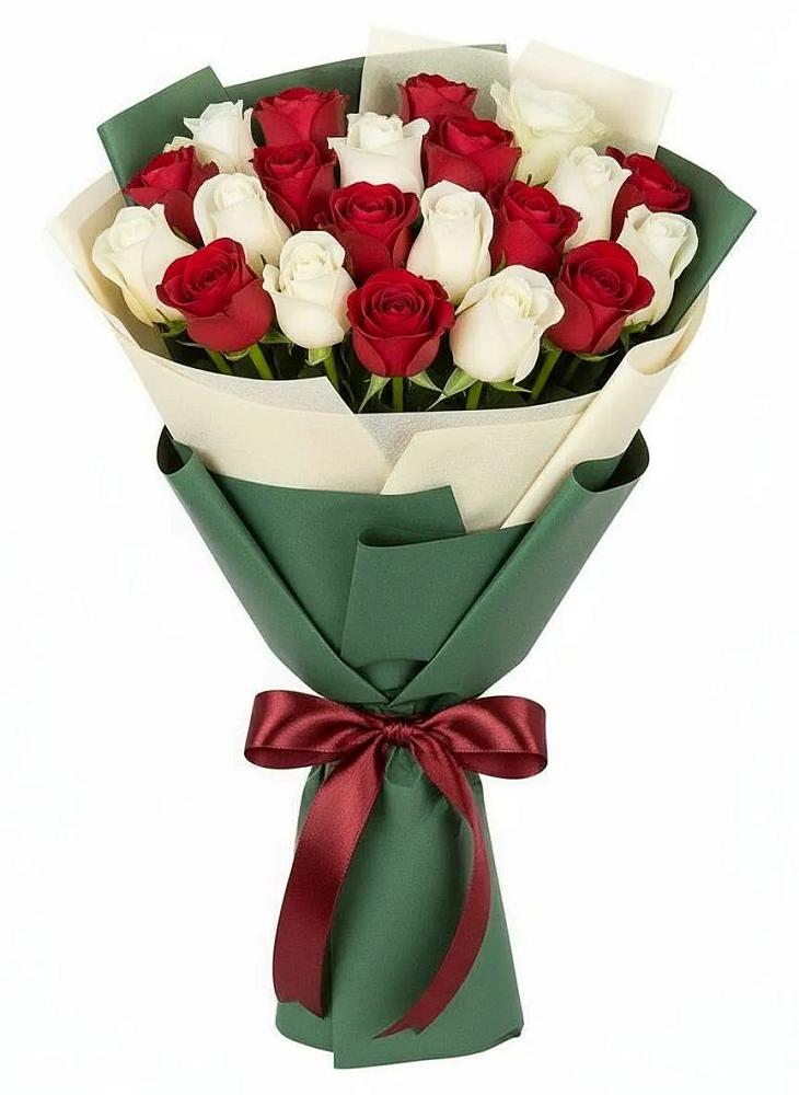 Букет Микс из красных и белых роз в Преображенской