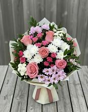 Букет цветов из:  Альстромерии, Гвоздики, Розы и Хризантемы в Преображенской