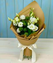 Букет цветов из:  Хризантемы и Лизиантусы в Преображенской