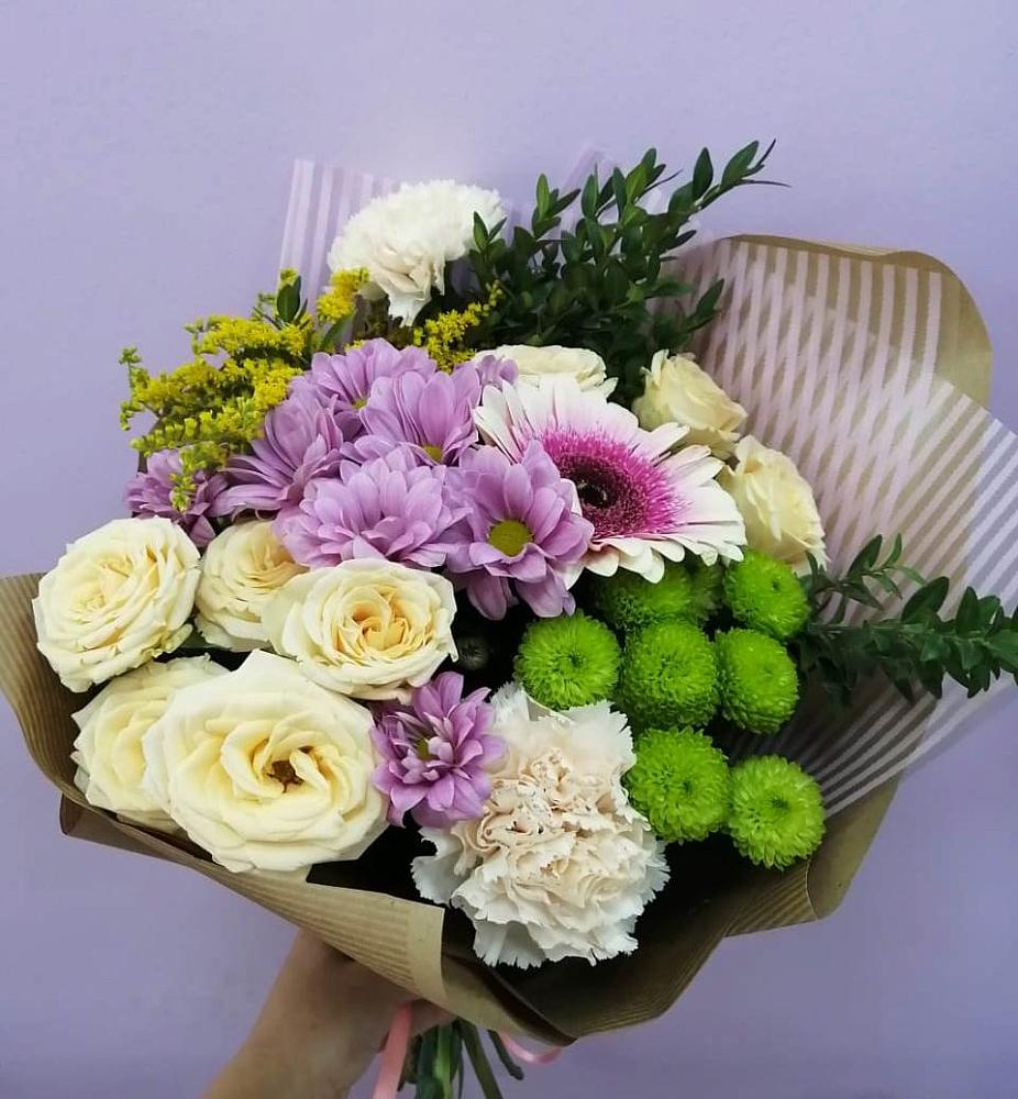 Букет цветов из: Хризантемы, Розы, Гвоздики и Герберы в Преображенской