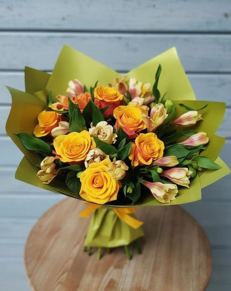 Букет цветов из: Альстромерии и Розы в Преображенской