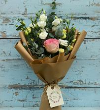 Букет цветов из:  Розы и Лизиантусы в Преображенской